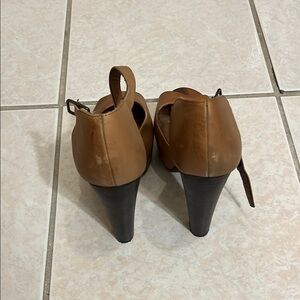 Jessica Simpson Tan Heels